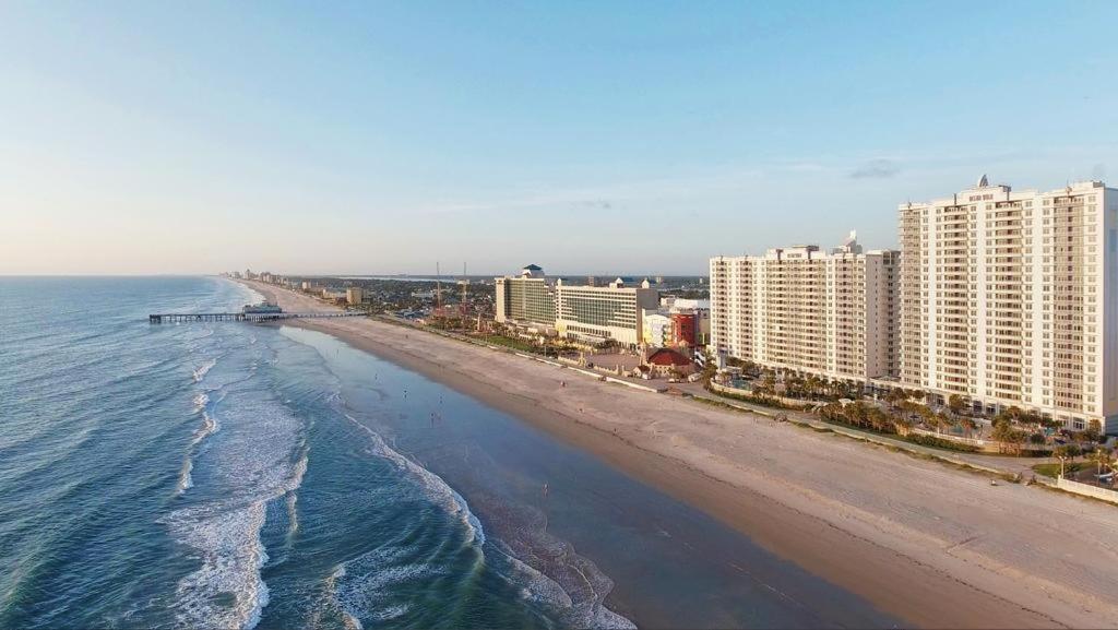 1 Bedroom Deluxe Jacuzzi Condo Southern Exposure Oceanview Wyndham Ocean Walk - Daytona Funland 2429 Daytona Beach Exterior photo